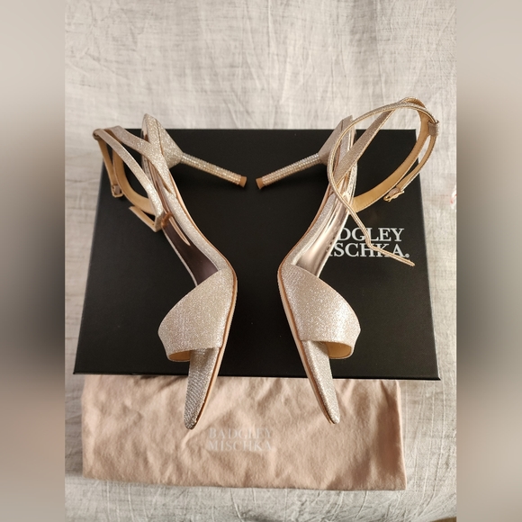 Badgley Mischka Collection Noa Ankle Strap Sandal (Women) Size 9 - Picture 4 of 7